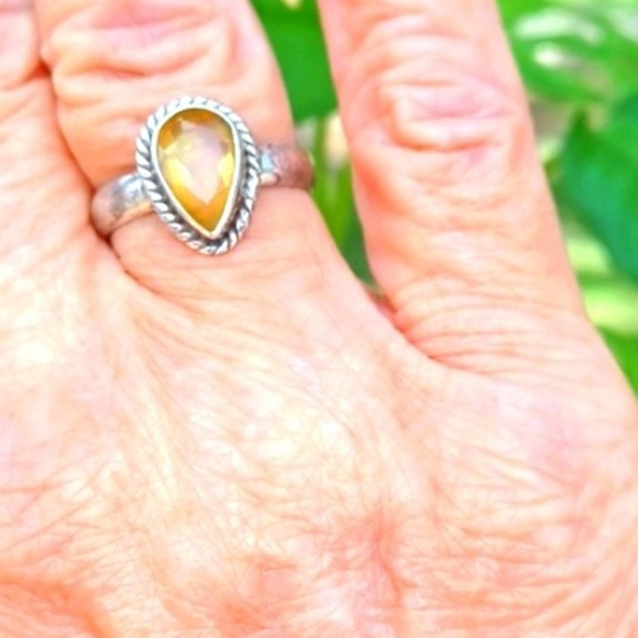 Womans Ethiopian Opal 100% Sterling Silver Large Tear Drop Ring Sz 8 - Picture 3 of 17